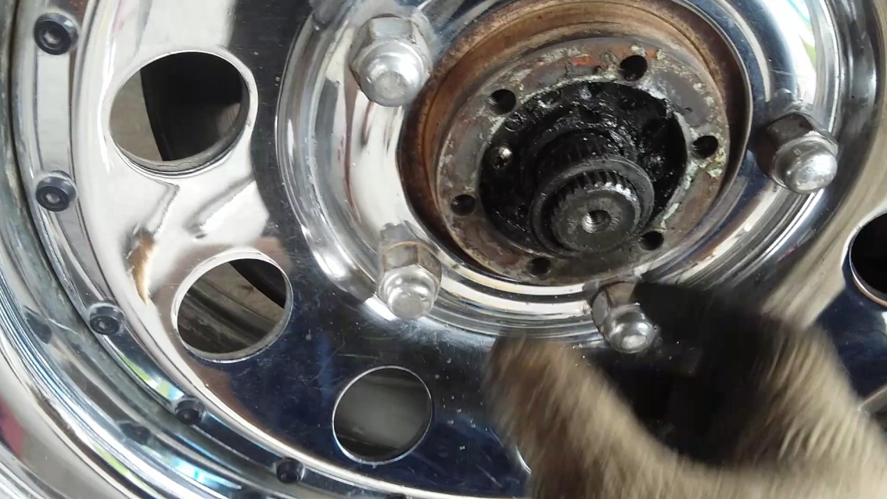 Como tirar a folga do semi eixo sportage roda livre AVM