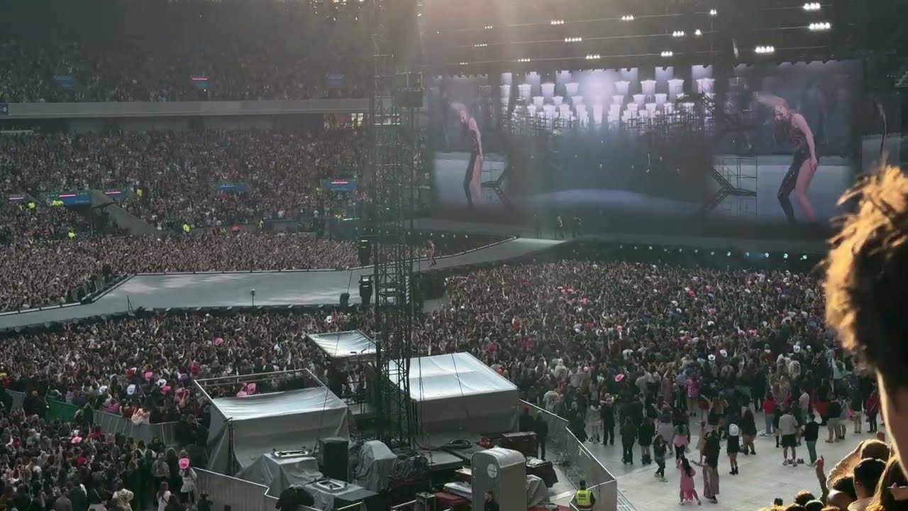 ...Ready For It? (Taylor Swift Live @ The Eras Tour, Edinburgh N1)
