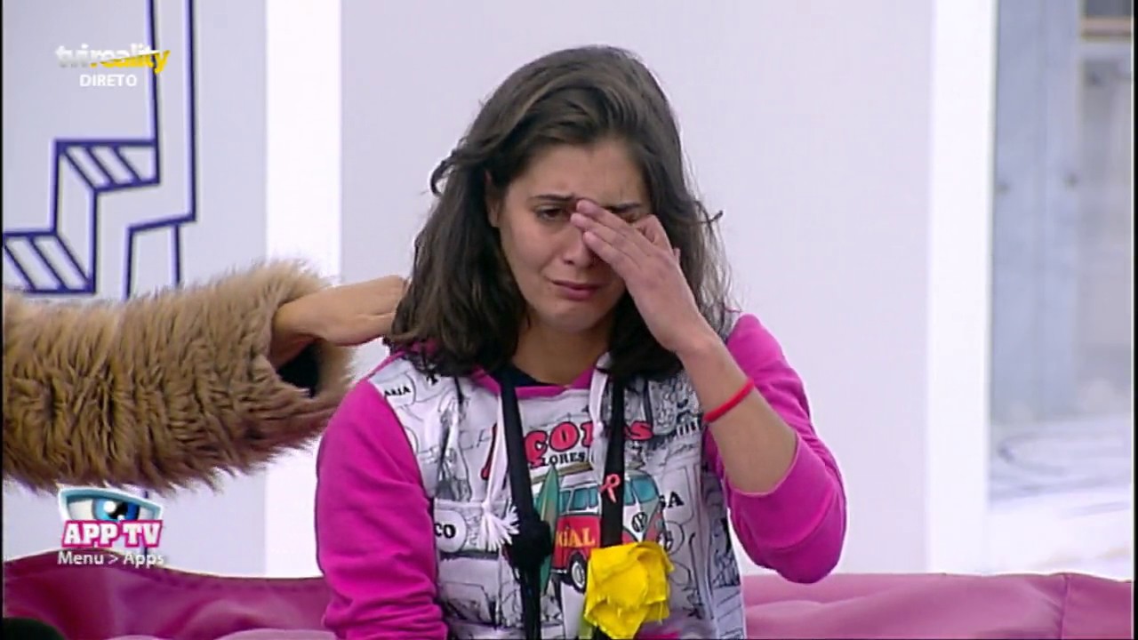 Diogo descobre o segredo de Carla