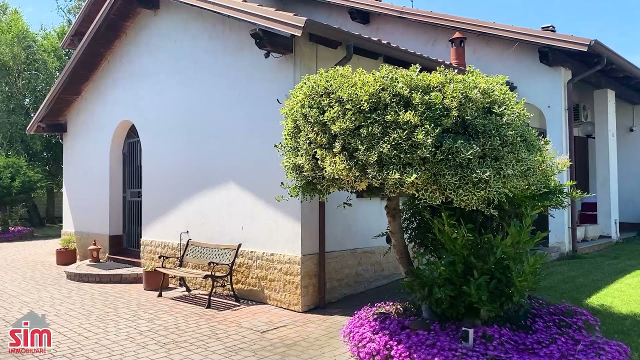 Graziosa Villa per chi ama la tranquillità a Casalbeltrame (Novara)