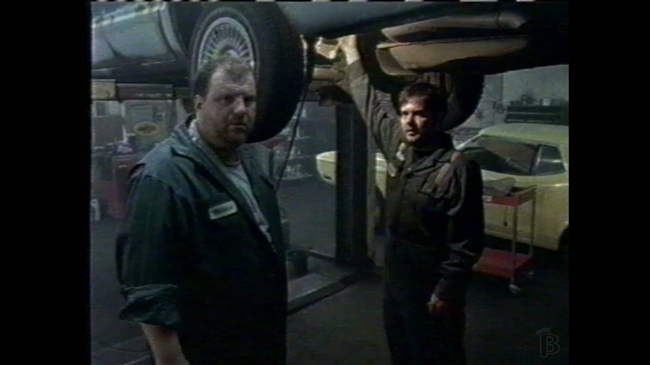 Energie 94.3 Radio Commercial 2002 French