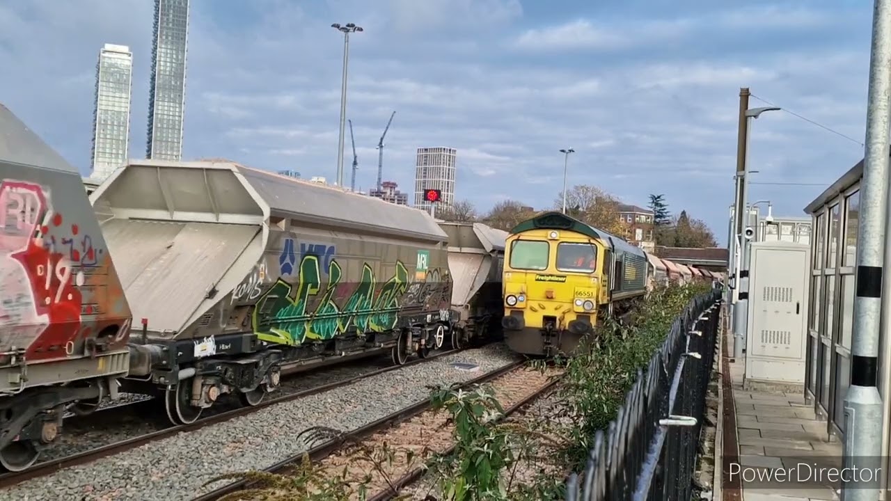 Freight trains at Acton Main Line Freightliner & GBRf class 66 action 2nd December 2022