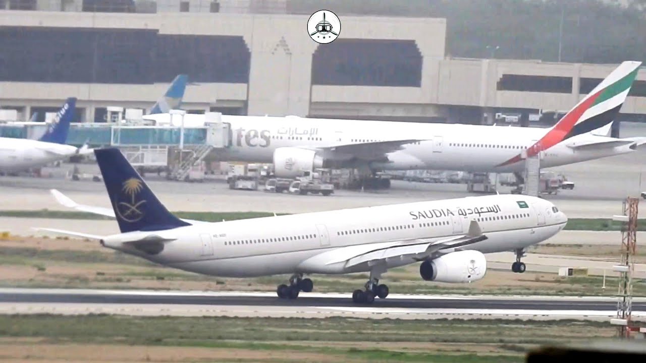 Saturday Cloudy Weather Plane spotting at Karachi Airport