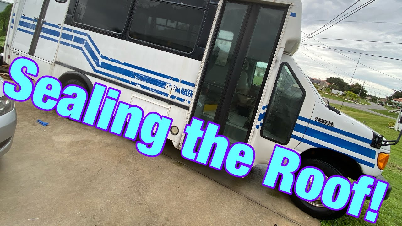 Shuttlebus conversion - Episode 10 - Sealing the Roof