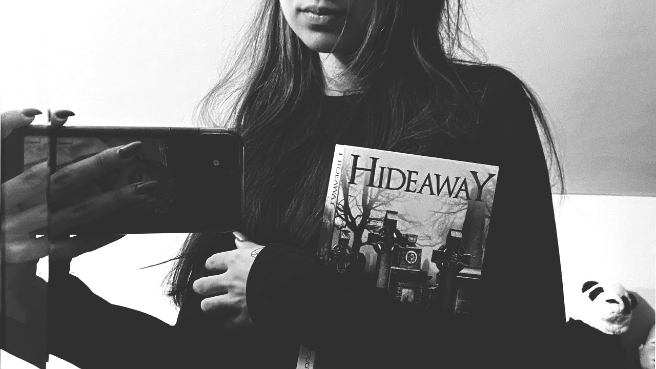 re-reading hideaway to celebrate Devil's Night| reading vlog