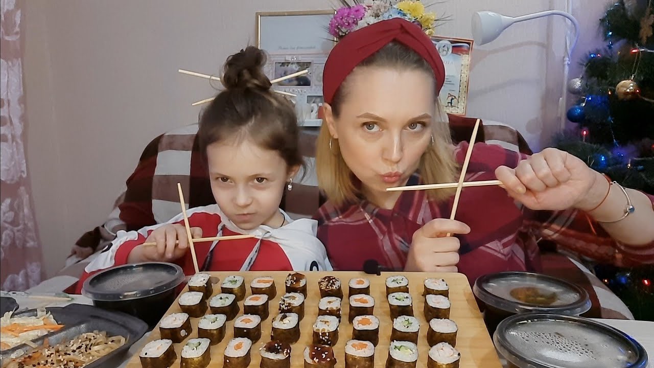 Мукбанг/РОЛЛЫ🍣СУШИ МАКИ/ Mukbang/Rolls🍣Sushi/no Asmr Пробуем Азиатскую кухню😁Обновочки👍🤗