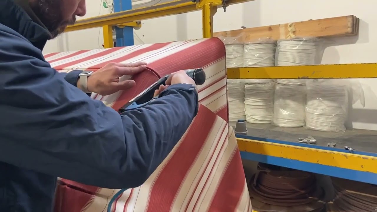 Come cambiare il telo della cappottina