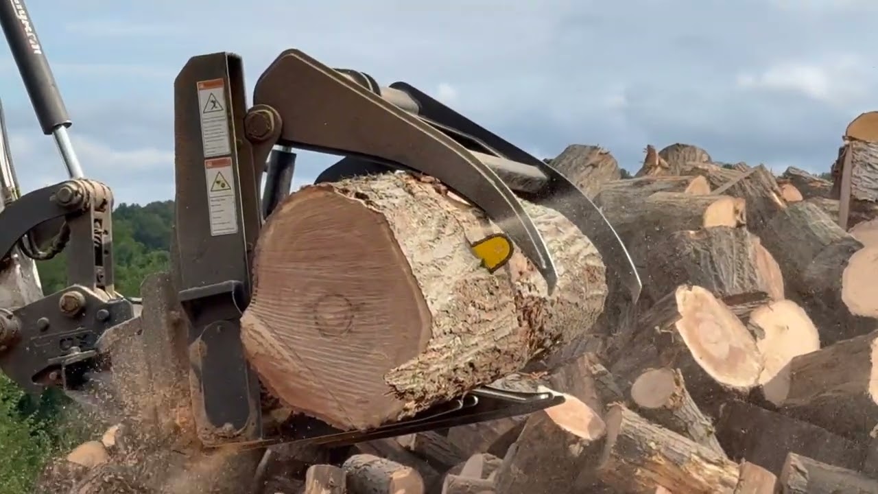HWP-200-GS on a Bobcat e45 Excavator