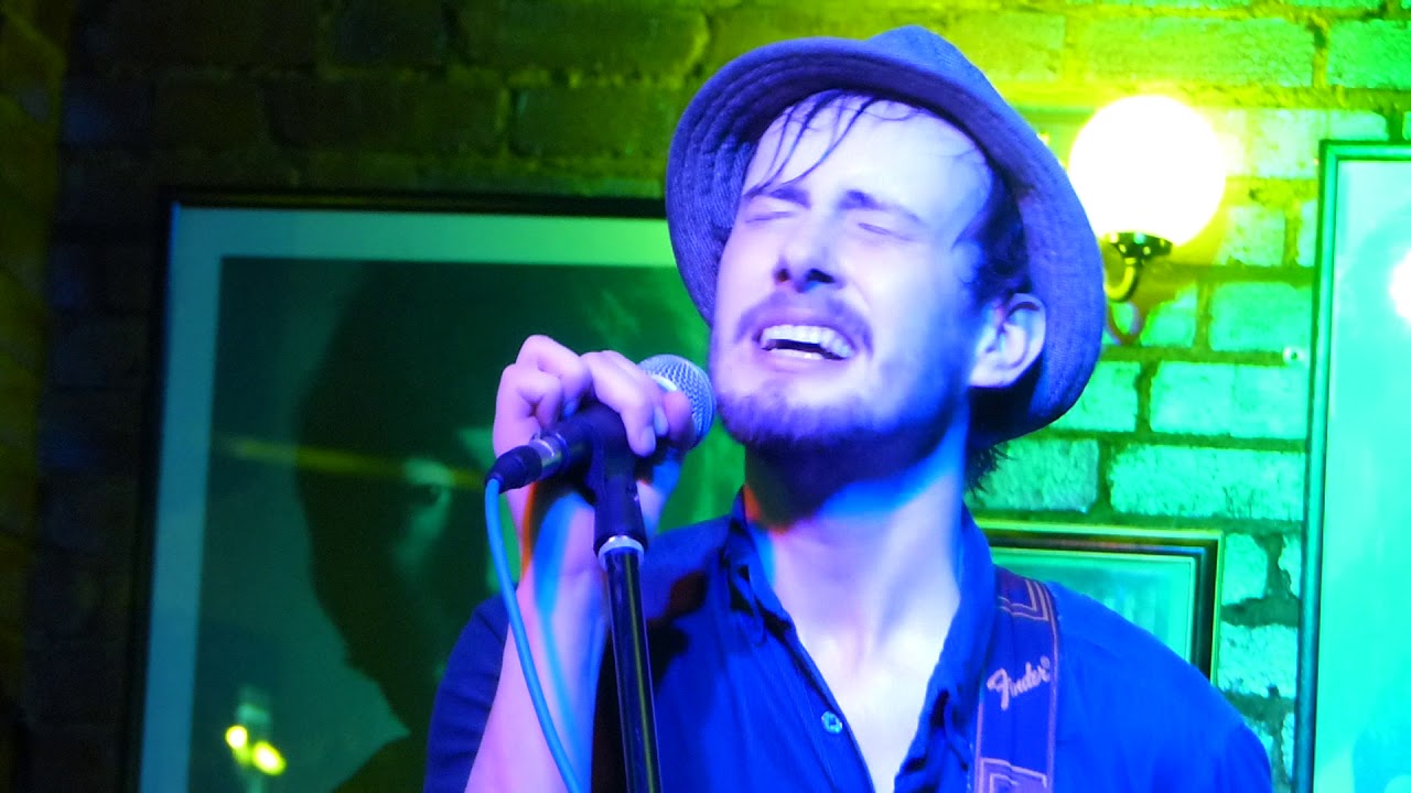 Frankie Connolly Band. 