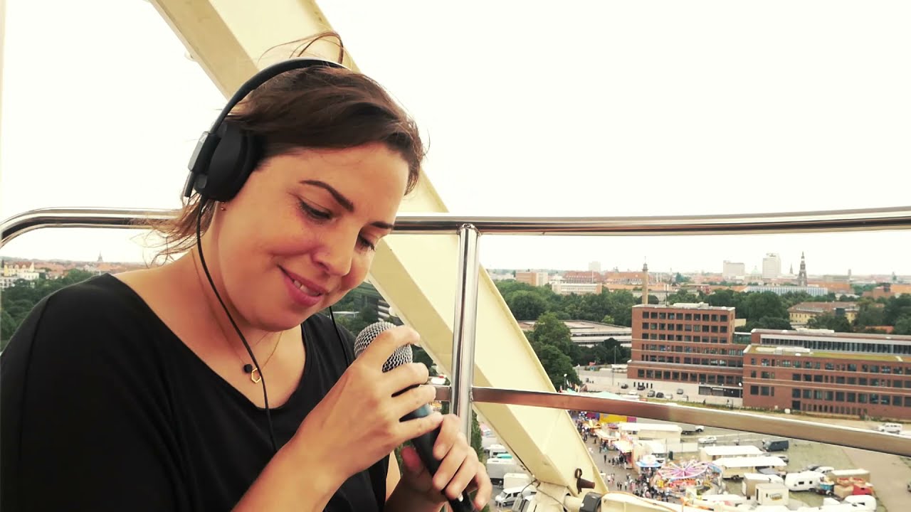 Sascia singt 