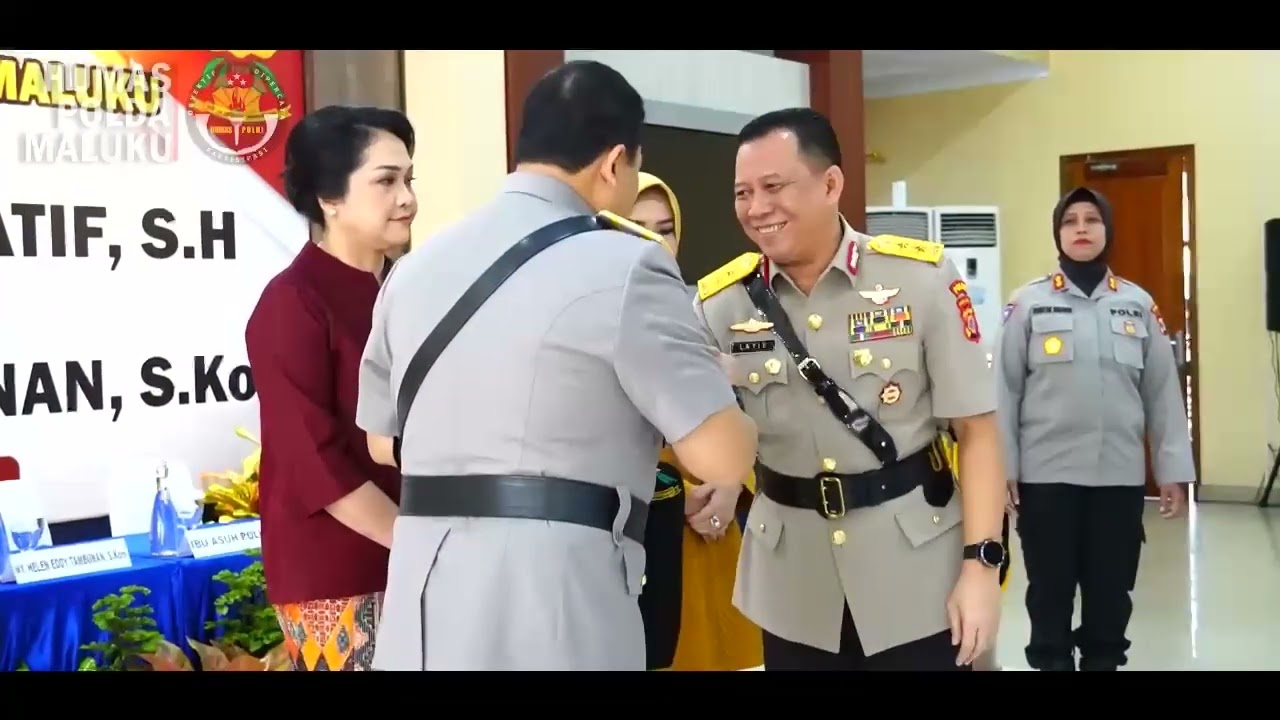Upacara Tradisi Sertijab Kapolda Maluku