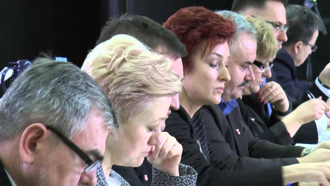 Wyb&oacute;r nowych władz powiatu bialskiego - relacja z sesji
