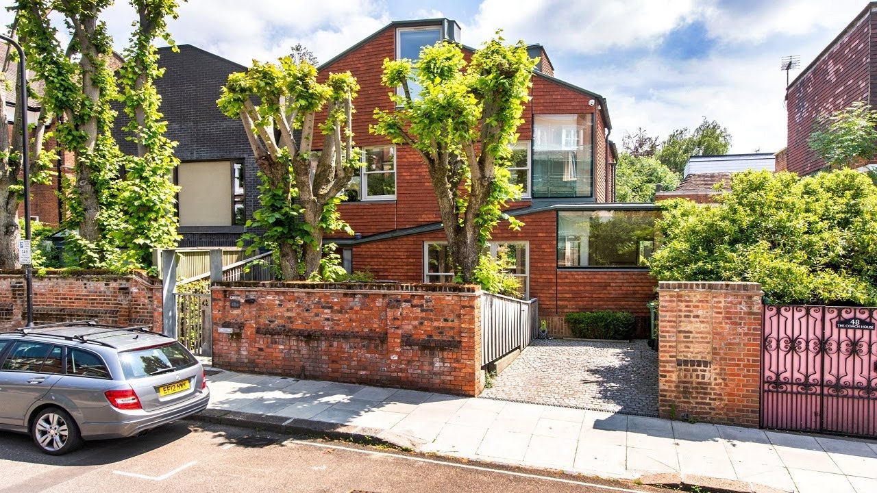 A stunning RIBA Award winning Modern London House - &pound;6.25m (guide price)