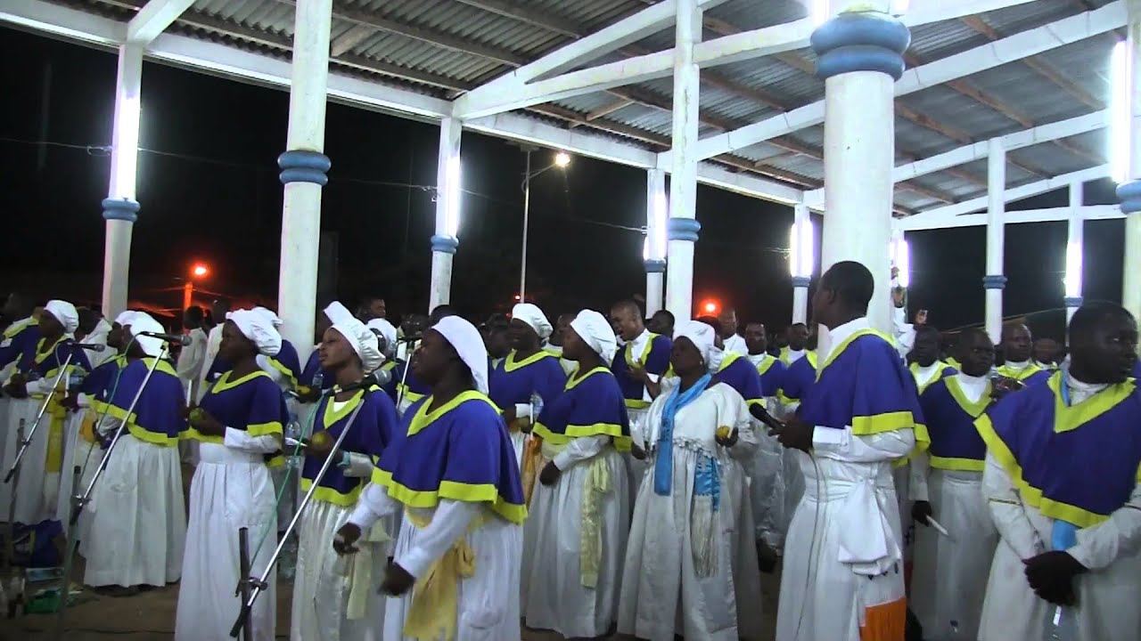 ECC - Pèlerinage sèmè 2015 - messe minuit - cantique 2