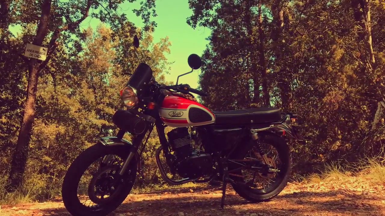 MASH SEVENTY FIVE// Road, Motorbike & Rock. Free bird-Lynyrd skynyrd