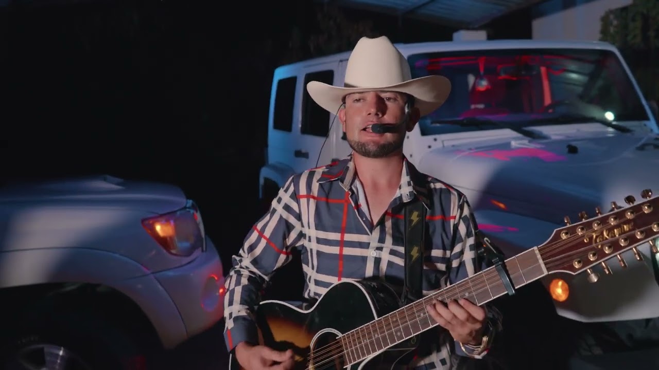 Nuevo Nivel - Julian Trasvi&ntilde;a (Corridos Ineditos 2024)(En Vivo)