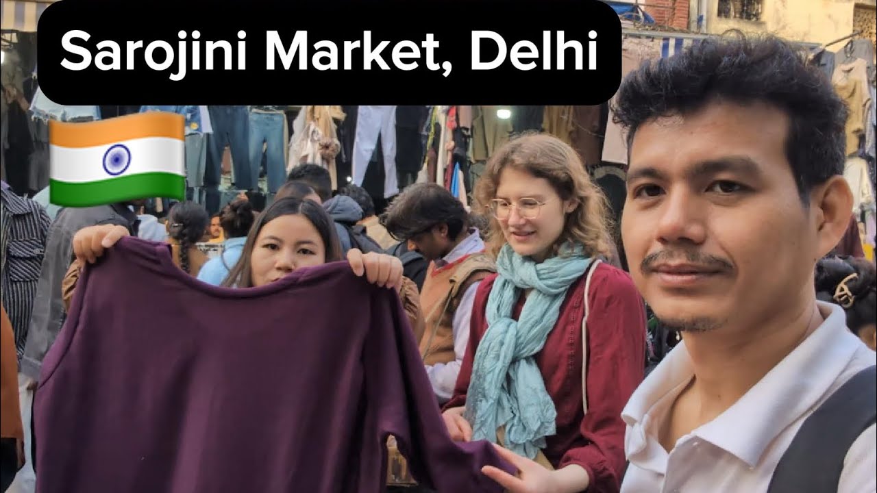 Street Market in Delhi | Sarojini Nagar