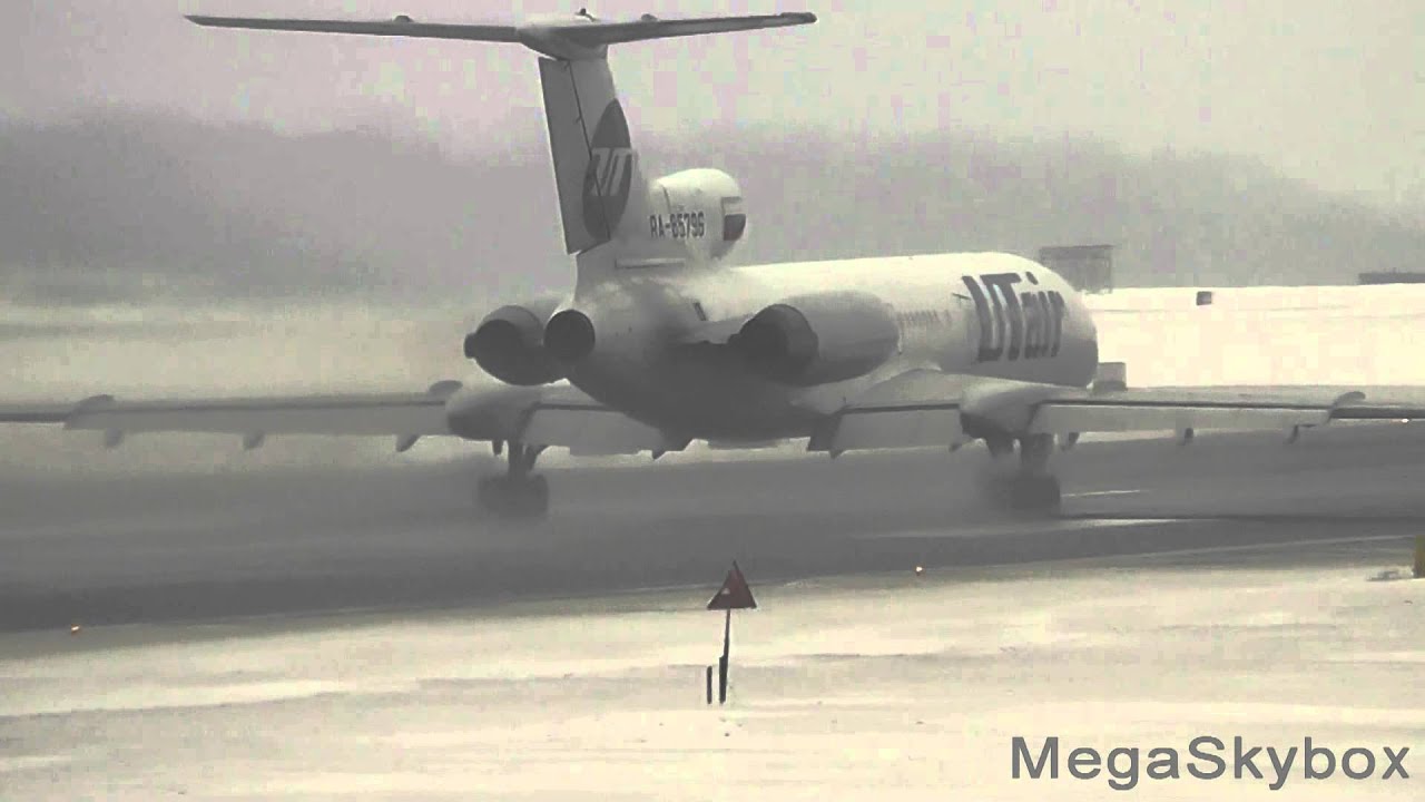 Tupolev Tu-154M RA-85796 UTair take off at Vnukovo (VKO/UUWW)