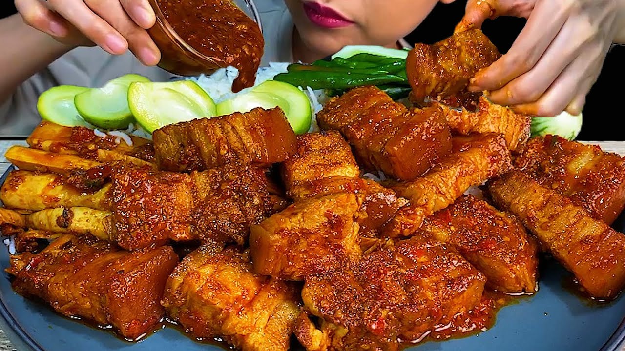 Spicy Pork Belly With Bamboo Shoots & White Rice * MUKBANG SOUNDS *