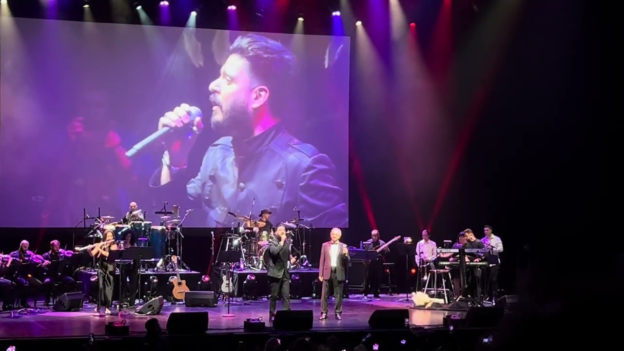 Aref concert Toronto 2024 , عارف - آهنگ بگذر ز من ای آشنا - عشق تو نمیمیرد (کنسرت ۲۰۲۴ تورنتو)