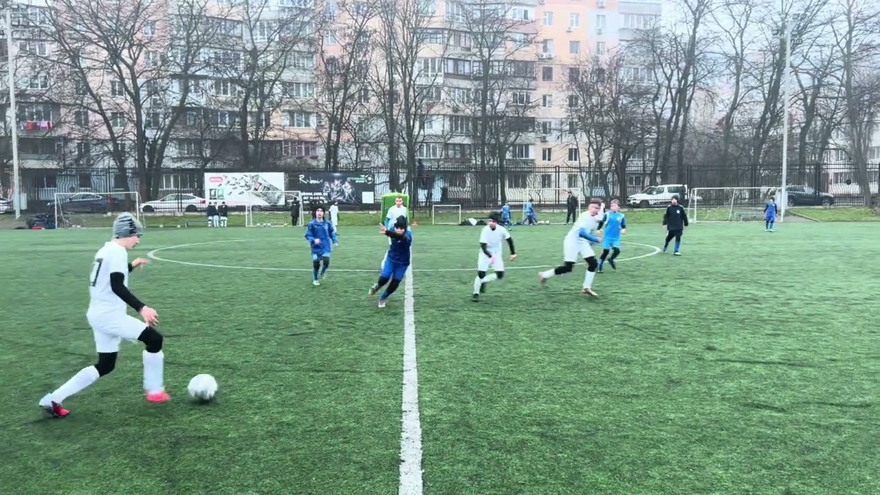 21.12.2025 ДЮФК Чорноморець (сині)  - ДЮСШ Черноморец 1 тайм 16-0 Зимний кубок