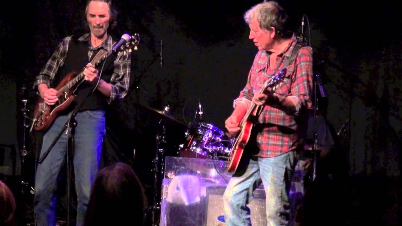 ''BORN IN CHICAGO'' - ELVIN BISHOP BAND feat. JIM McCARTY, Sept 6, 2013 - live at Callahan's