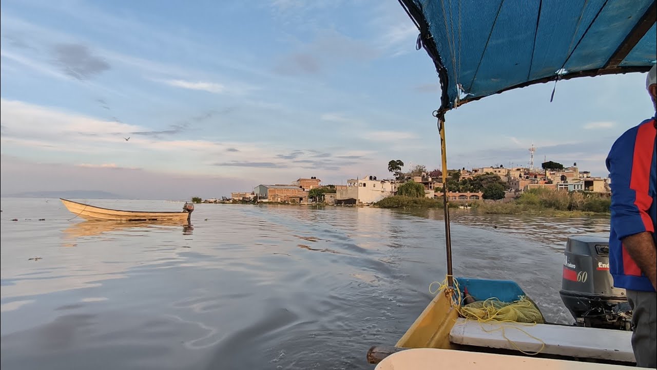 Un recorrido en lancha rápida por la Bahía de la Isla de Petatán Michoacán 