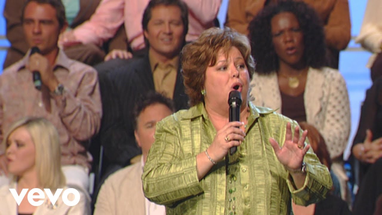 Bill & Gloria Gaither - Born to Serve the Lord [Live] ft. Sue Dodge