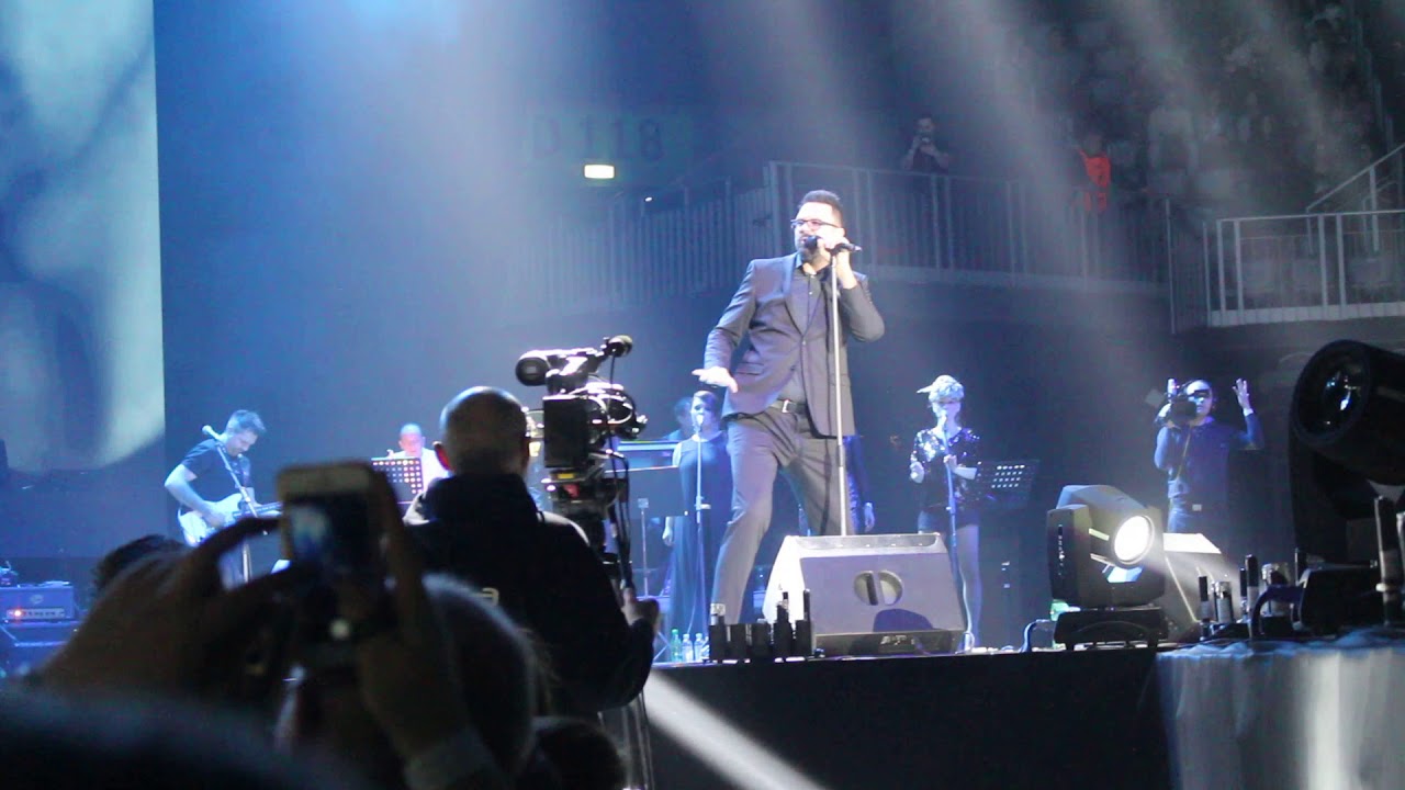 ***Petar Grašo UVOD - Šporke riči*** 25.11.2017. Arena Zagreb