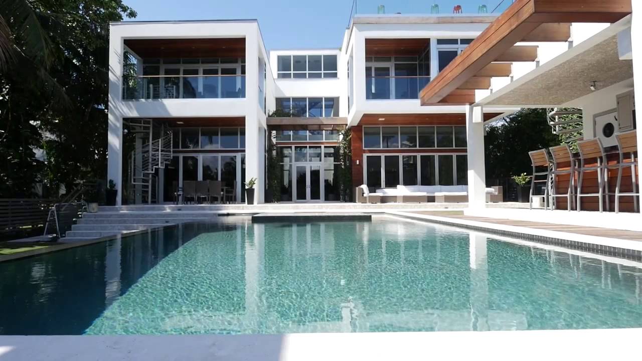 2111 Lake Ave, Miami Beach