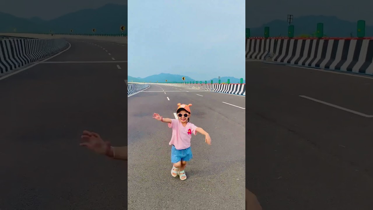 Vihanaa or smile 😃 #love #song #trending #vihanaasworld #babyhairstyles #cutebaby babygirldress