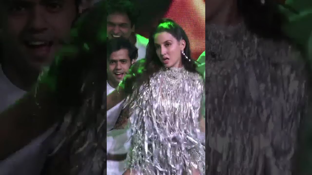 Nora Fatehi Perform In Filmfare Award 2021 | Hot Dance By Nora Fatehi