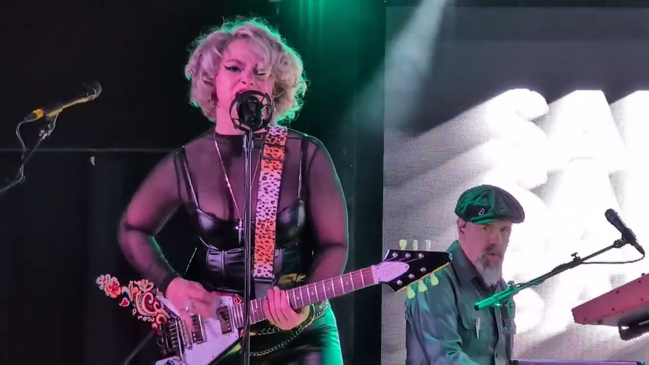 Samantha Fish at the Ludlow Garage, Saturday 13 Dec 2025 - 2