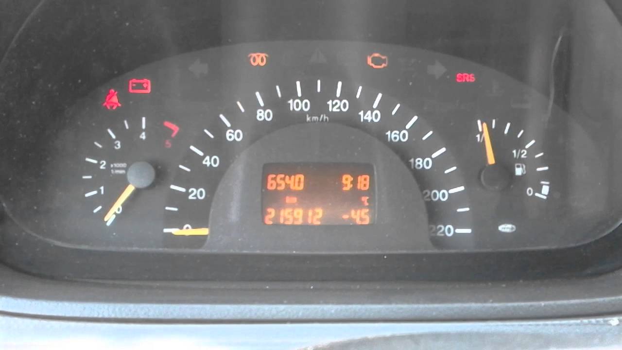 Mercedes Benz Vito 115, Cold Start ☆