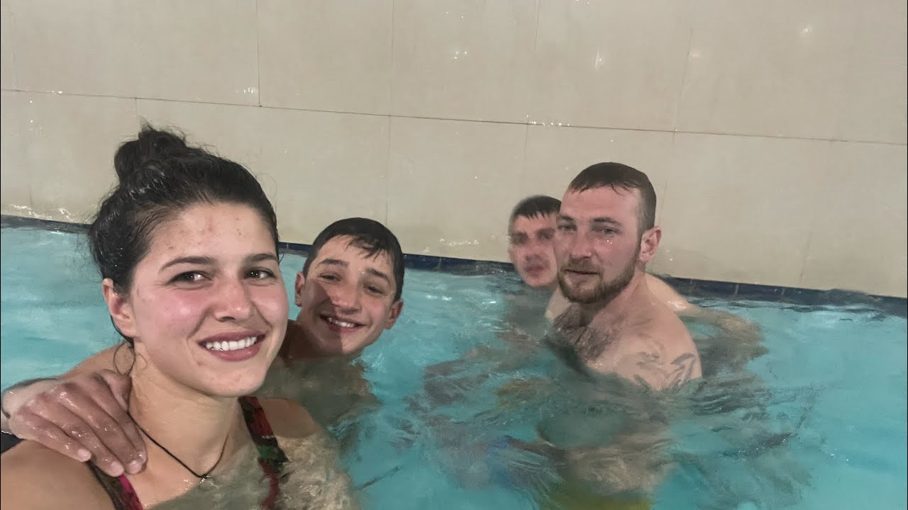 BENI FACE O FAPTĂ CÂT 1000! /MERGEM LA PISCINĂ! 😍