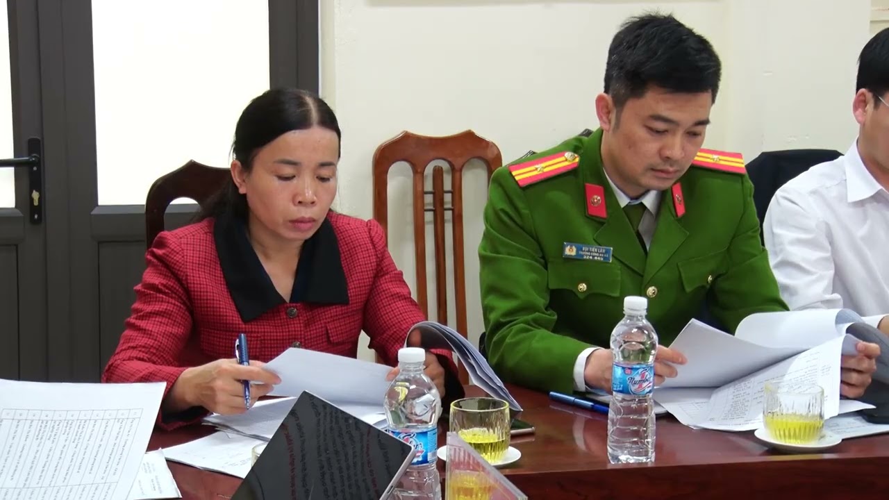 Hội nghị thường kỳ Hội đồng Thi đua - Khen thưởng xã Mường Bi