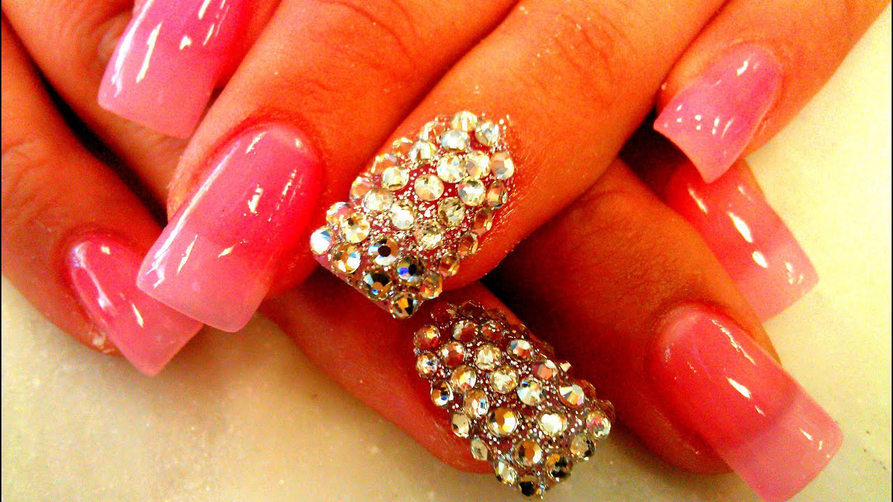 HOW TO APPLY ACRYLIC ON SHORT NAILS