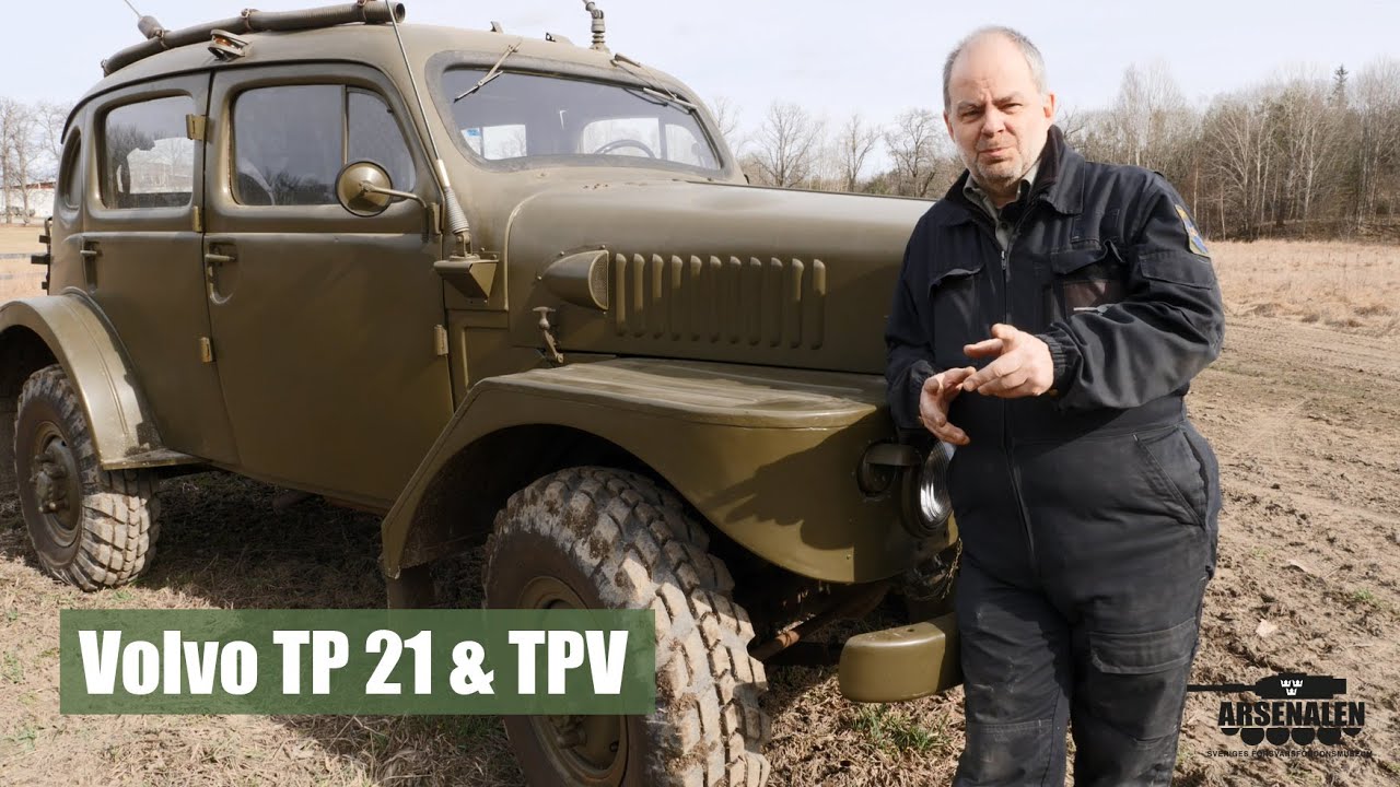 Volvo TP 21 and Volvo TPV | Radiopersonterrängbil 915 “Suggan” | Arsenalen Swedish Tankmuseum
