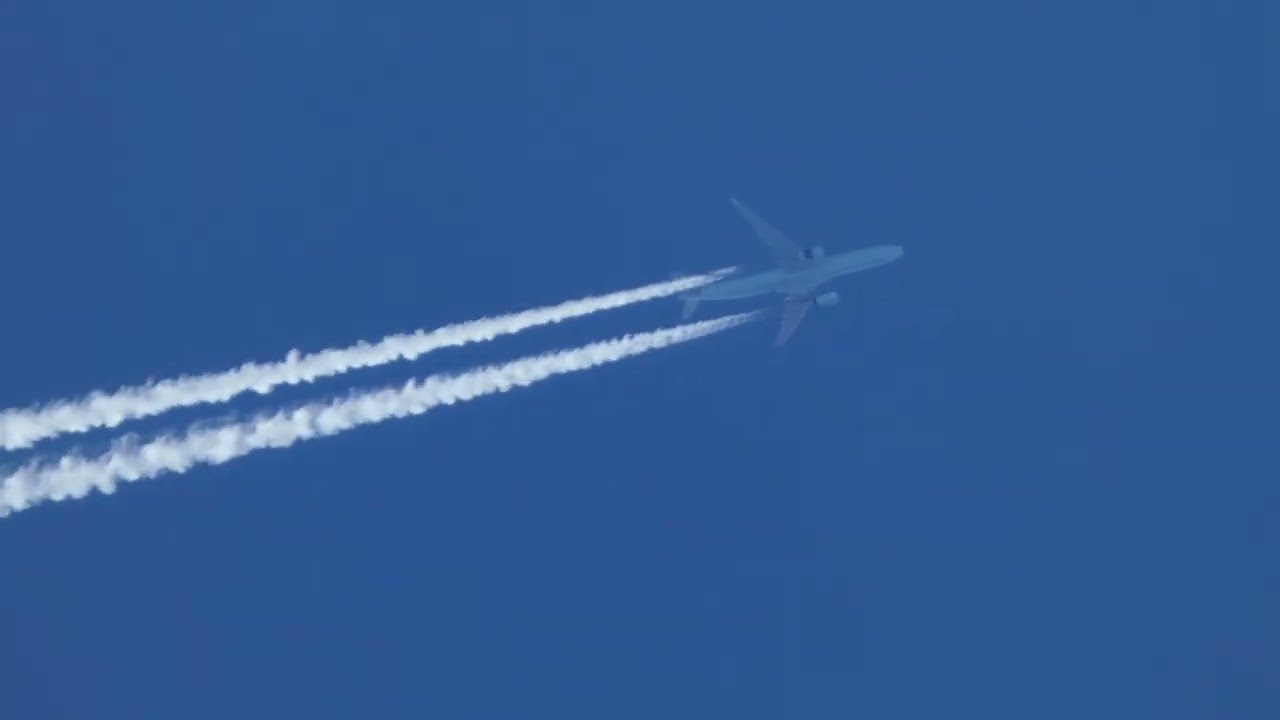 Ultimate Contrails And High Altitude Plane Spotting, February 2026