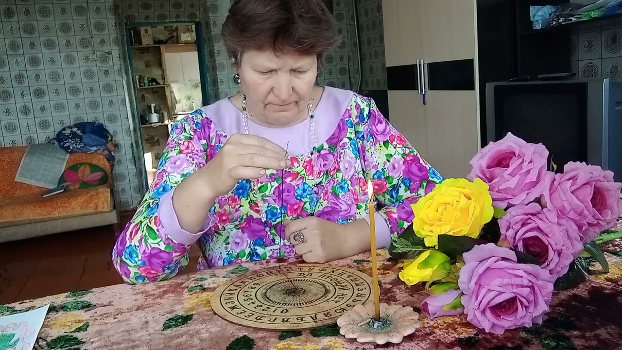 Женщину посадили за два слова