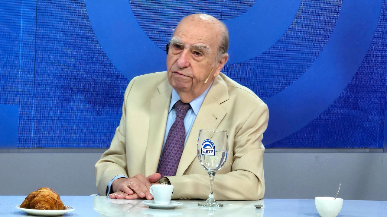 Julio M. Sanguinetti: 