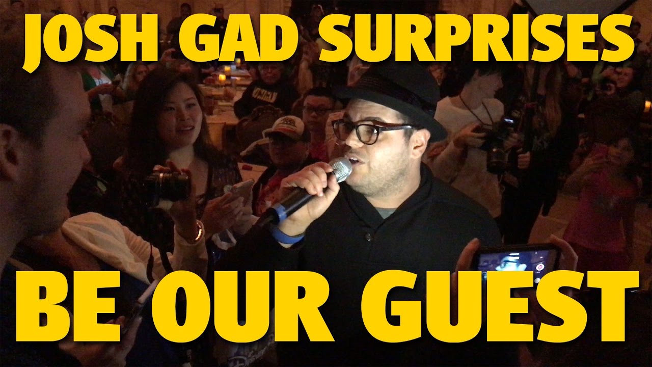Josh Gad Surprises Guests at 'Be Our Guest' Restaurant | Magic Kingdom