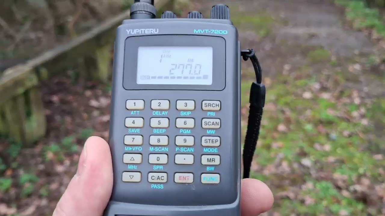 Yaesu ft-1dge & yupiteru mvt-7200 at chiltern ndb
