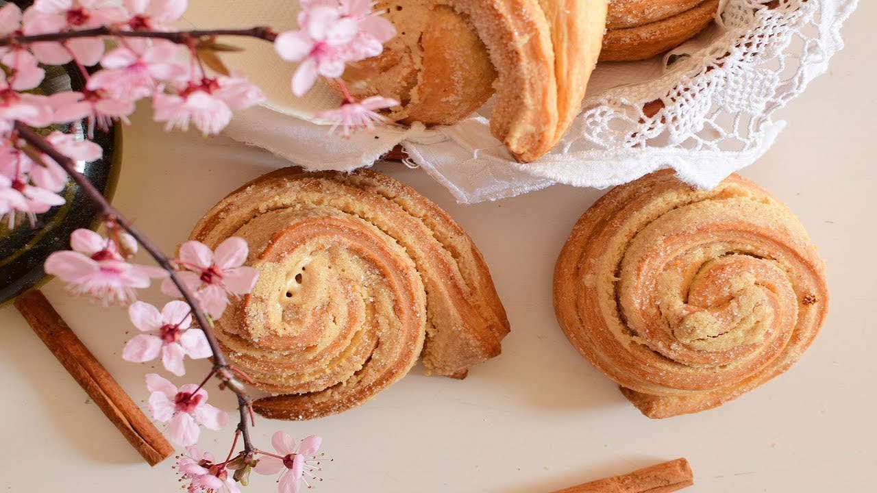 🥧 Ταχινόπιτες: Αφράτες, Θρεπτικές και Γεμάτες Αρώματα – Το Σνακ που Κερδίζει Όλους! 😍✨