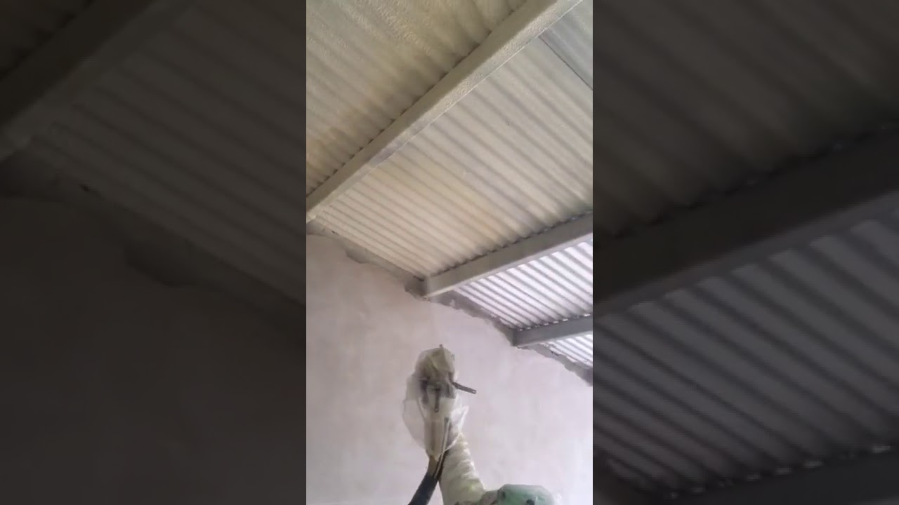 Aislaci&oacute;n t&eacute;rmica anti condensante en techos de chapa