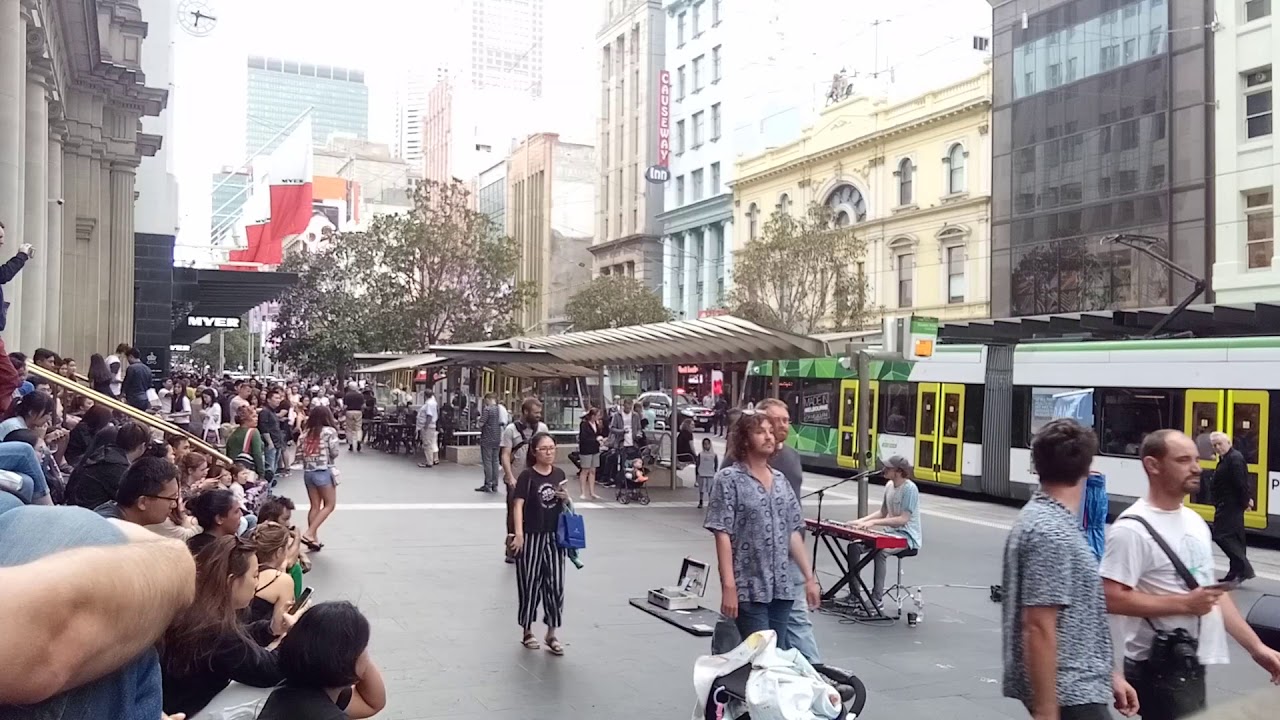 Melbourne Street Concert - Daniel Shaw