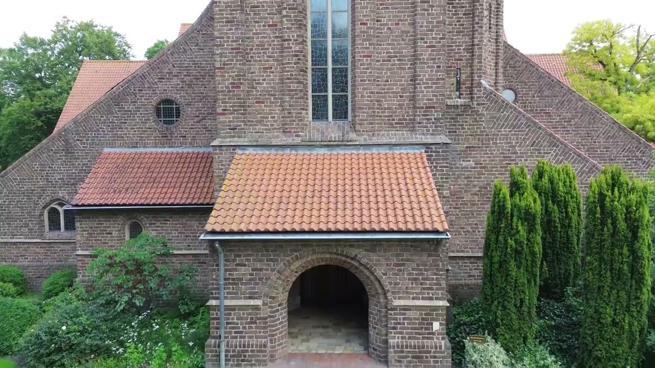 #07 Dronevideo Sint Jozefkerk in Achterveld - Dronebeelden met DJI Mini3