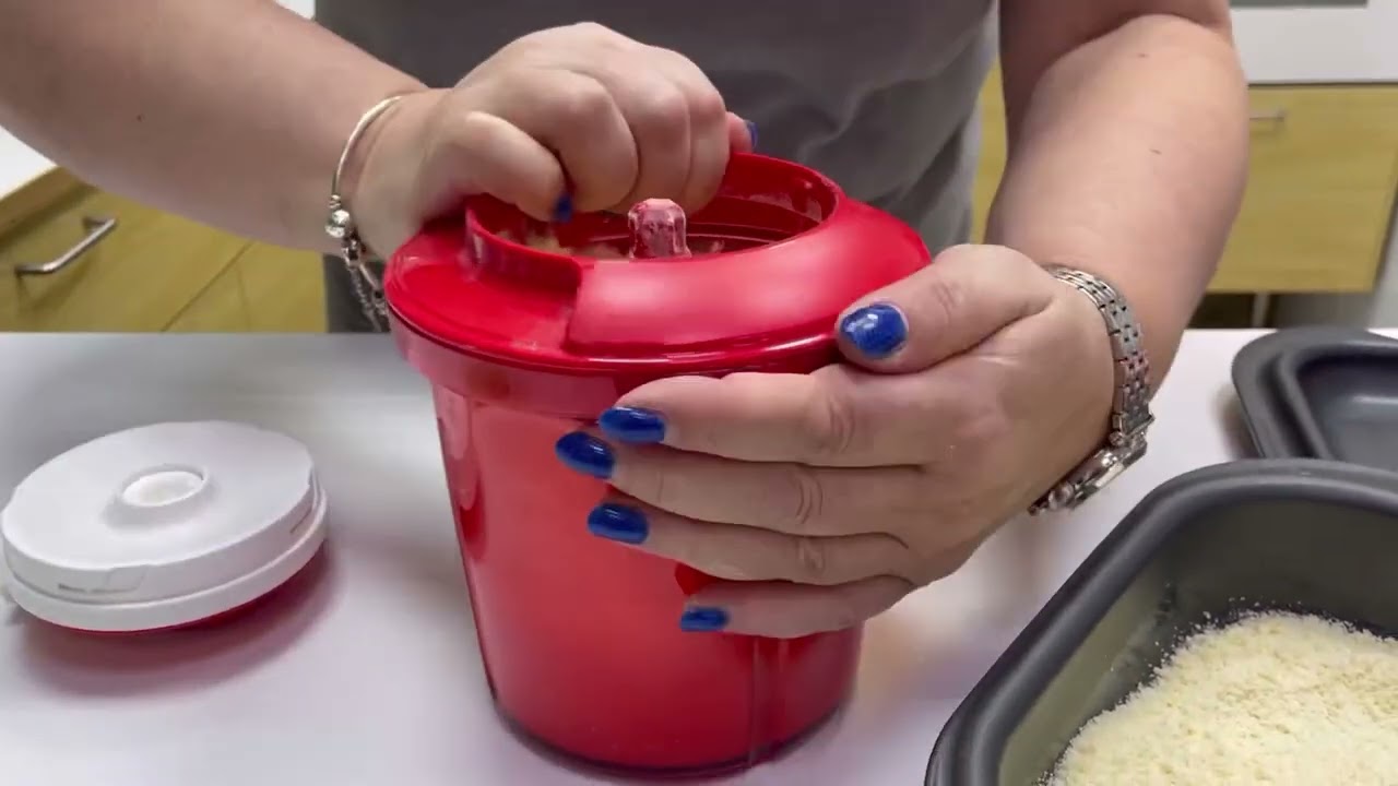 Ватрушка Королевская. Просто и вкусно. Ультра Про 2 л Tupperware