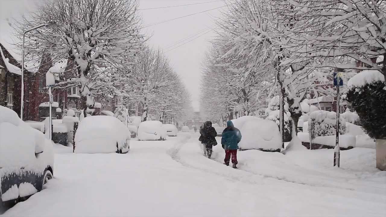 Winter Snow Chesterfield UK 2010 HD