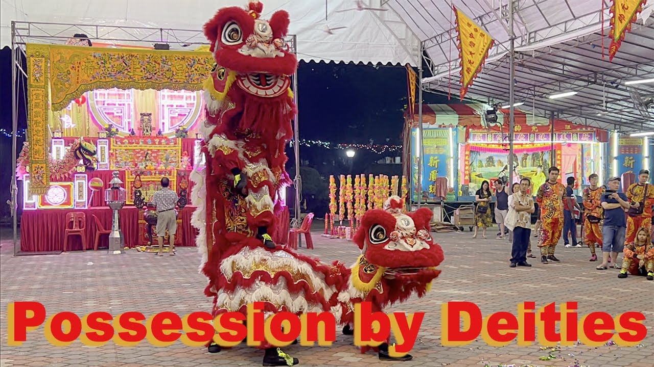 Singapore - Chinese Deities in Possession to Human Body